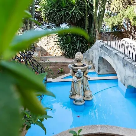 Villa Spectacular With Pool And Tennis Court Madliena