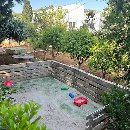 Spectacular With Pool And Tennis Court Madliena