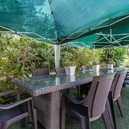 Spectacular With Pool And Tennis Court Villa Madliena