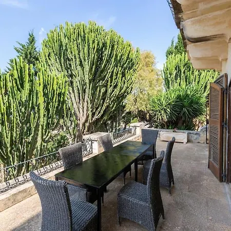 Spectacular With Pool And Tennis Court * Madliena